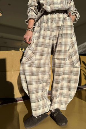 Agnes Plaid Brushed Cotton Barrel Pant Warm Grey